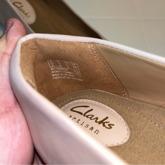 New no box Clarks Artisan Leather Slip-ons Feature Fest flat shoes women size 9M - Picture 5 of 7